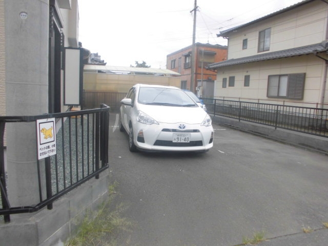 22/23 駐車場