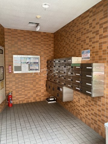 20/25 エントランス