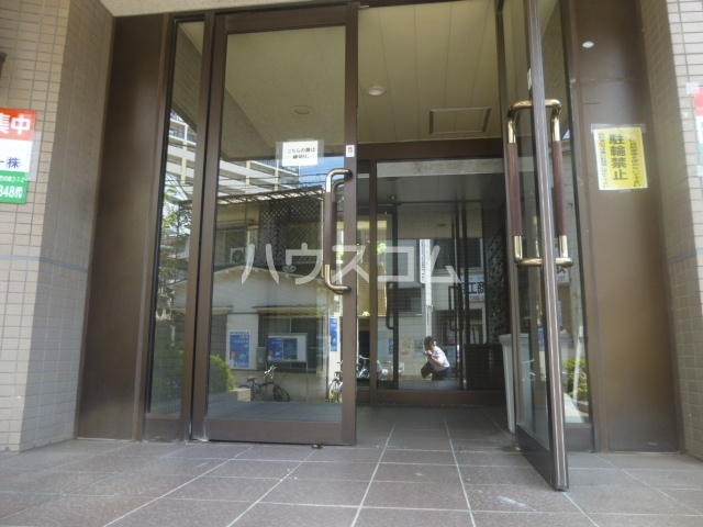 3/4 エントランス