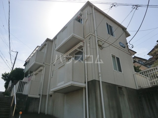 2/4 エントランス