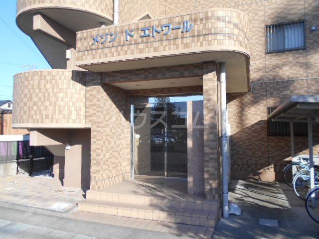 21/28 エントランス