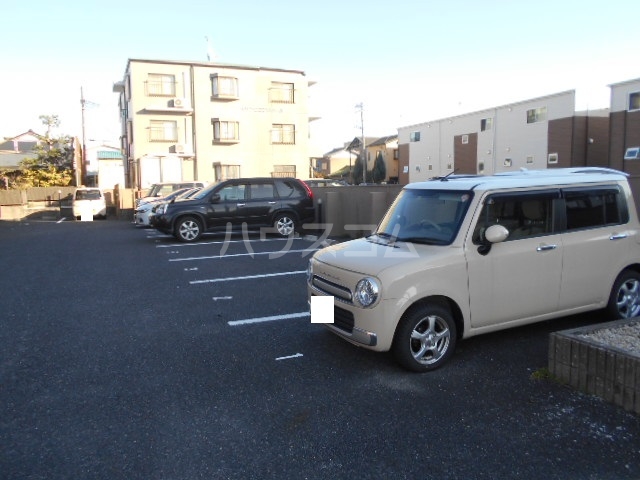 21/27 駐車場