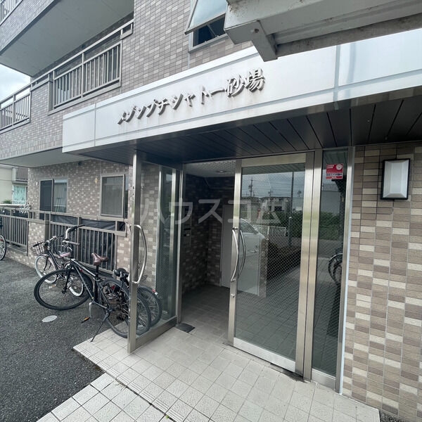 14/17 エントランス