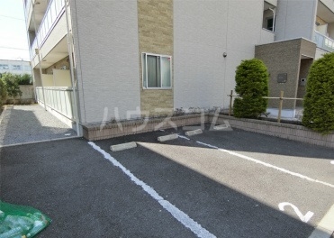 19/20 駐車場