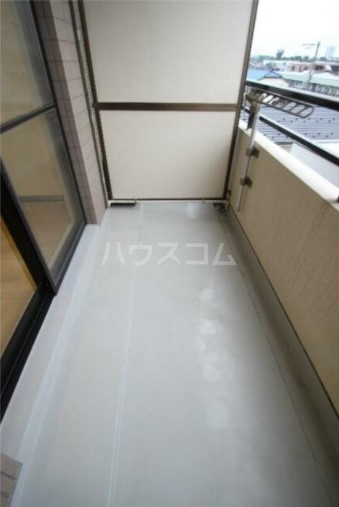 13/23 バルコニー