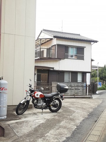 2/4 駐車場