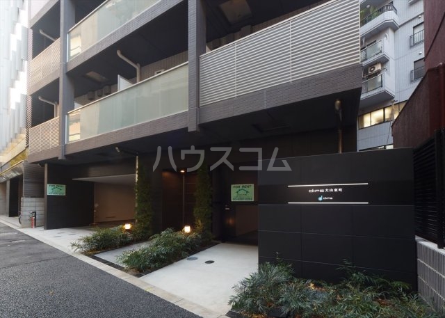 23/30 エントランス