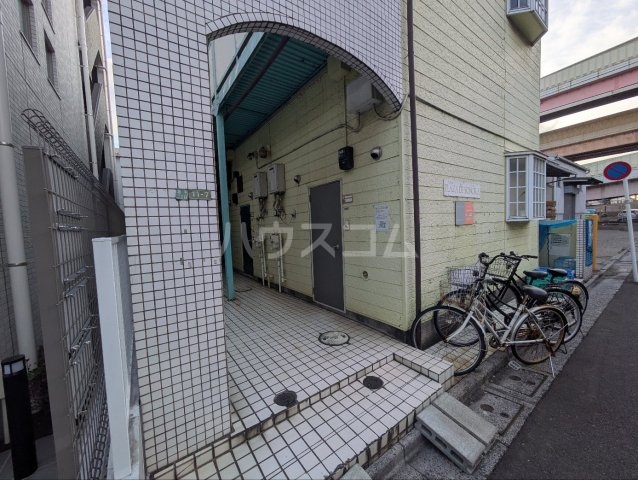 2/10 エントランス