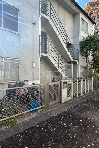 2/5 エントランス