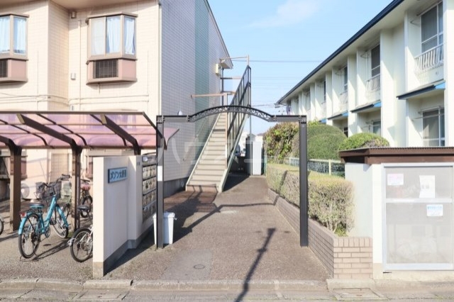 29/30 エントランス