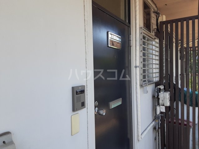 15/23 エントランス