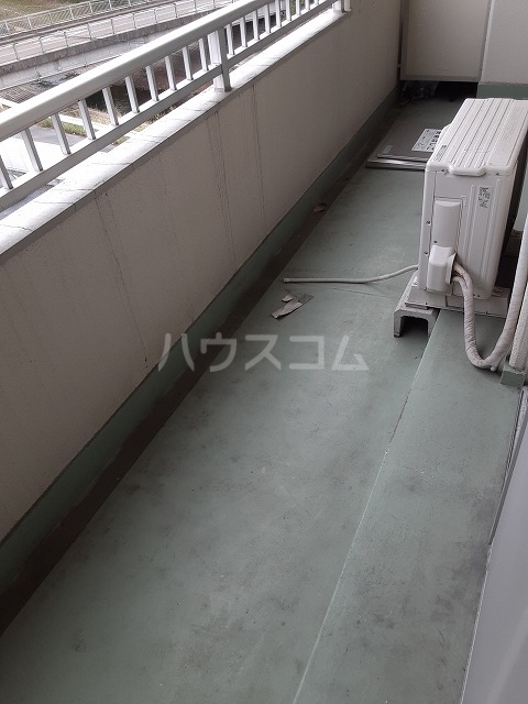 16/27 バルコニー