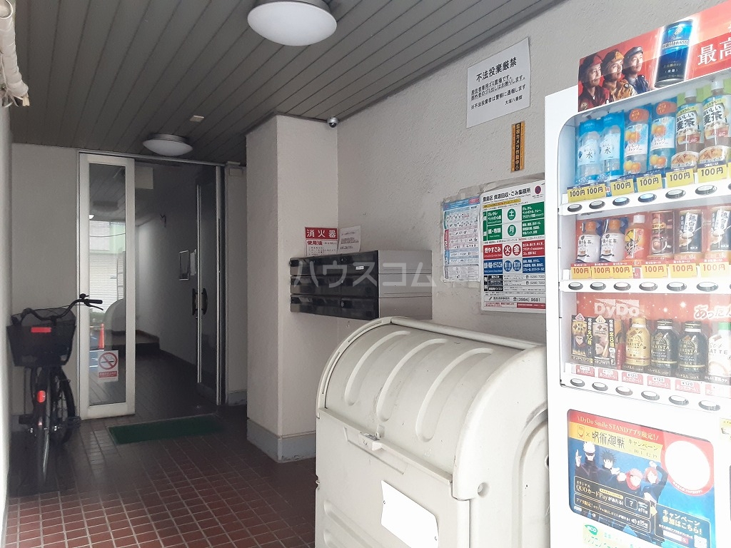 3/4 エントランス