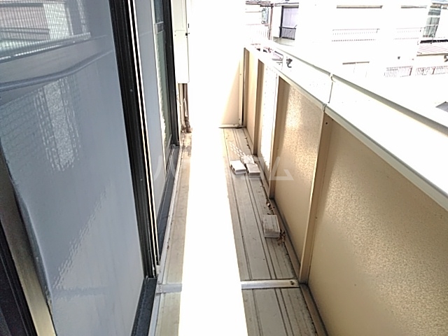 23/30 バルコニー