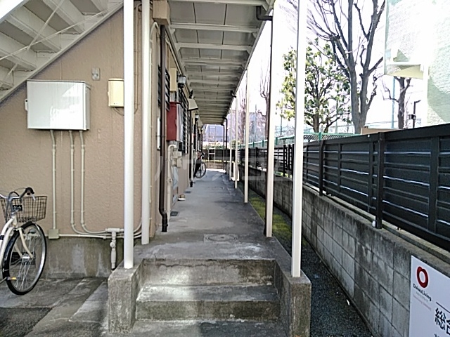 26/30 エントランス