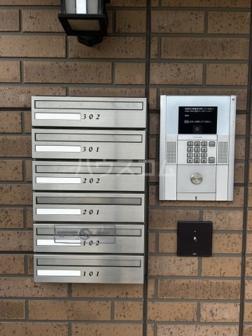 17/28 エントランス