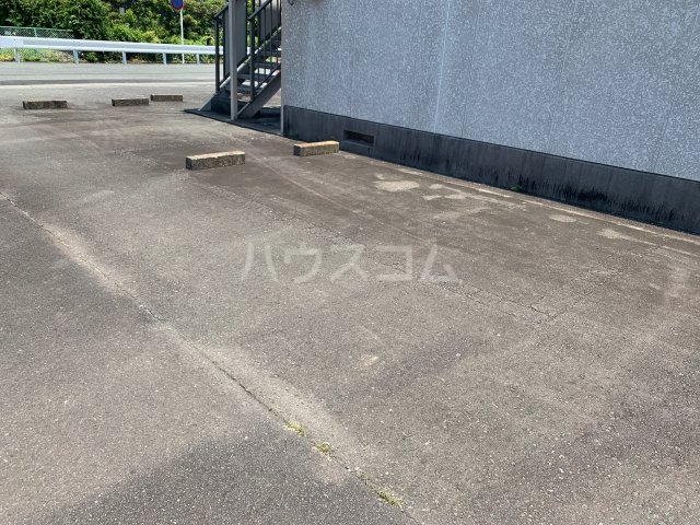 19/22 駐車場
