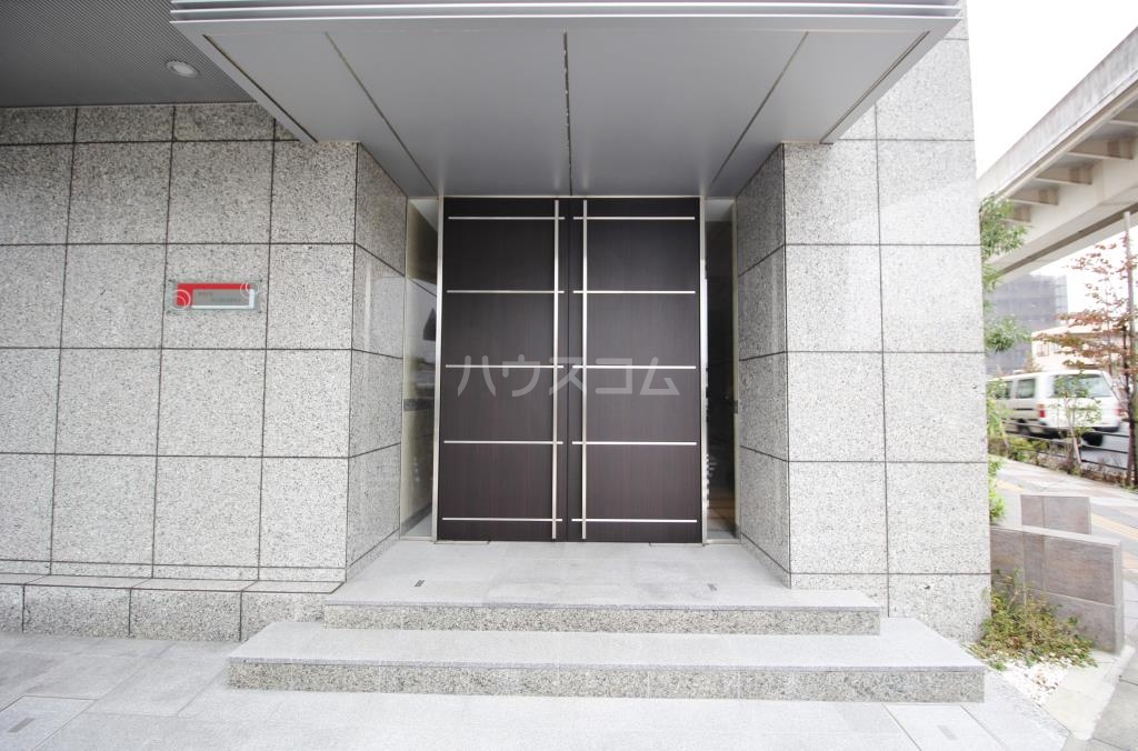 14/17 エントランス