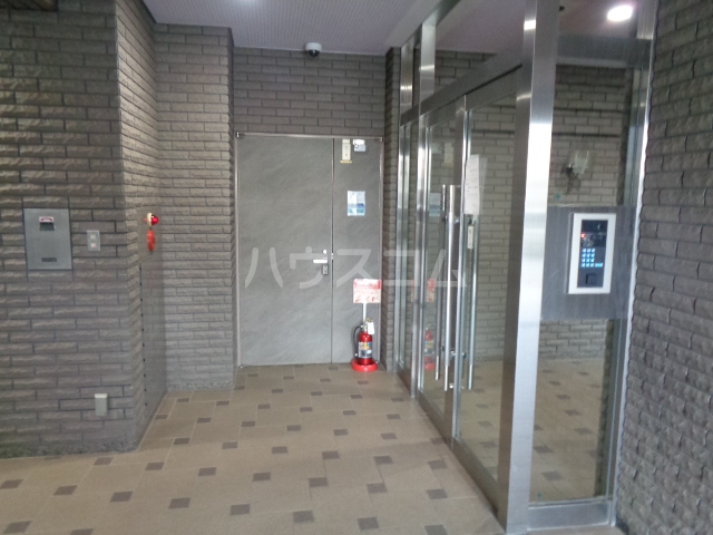 29/30 エントランス