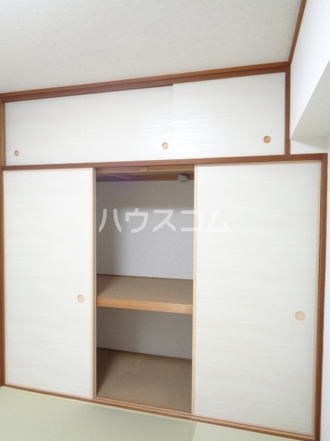 13/30 収納