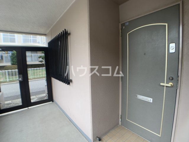 20/30 エントランス