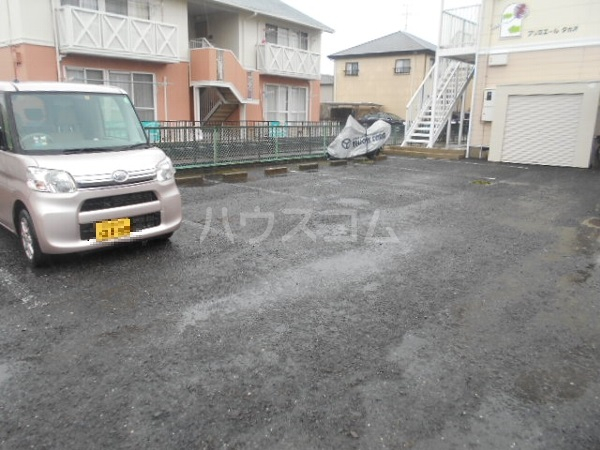26/30 駐車場