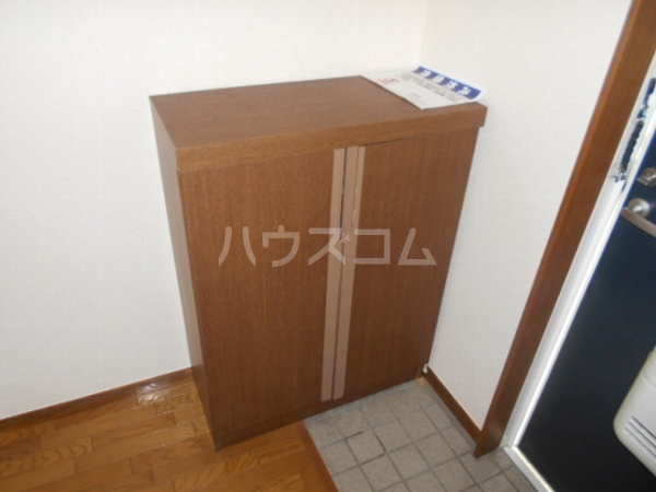 13/30 収納