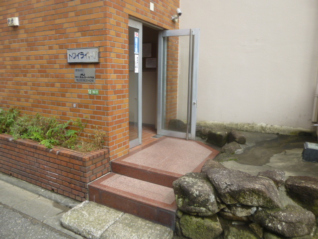 22/23 エントランス