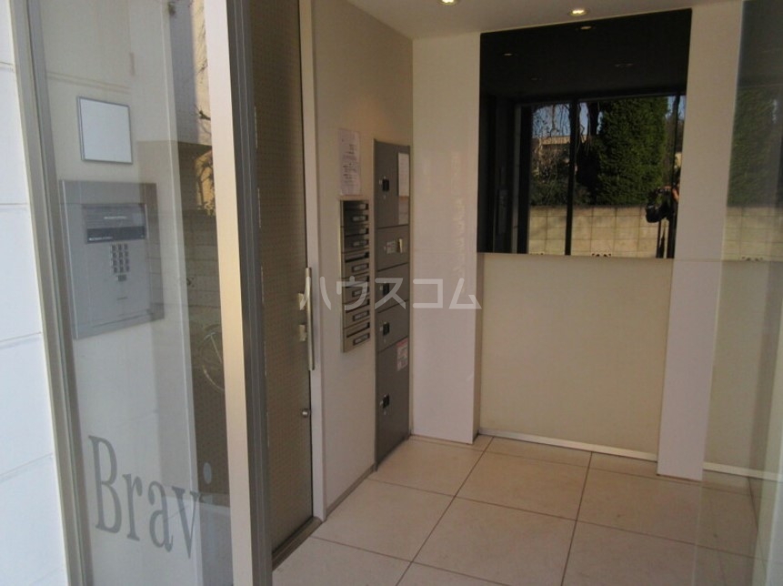 14/15 エントランス