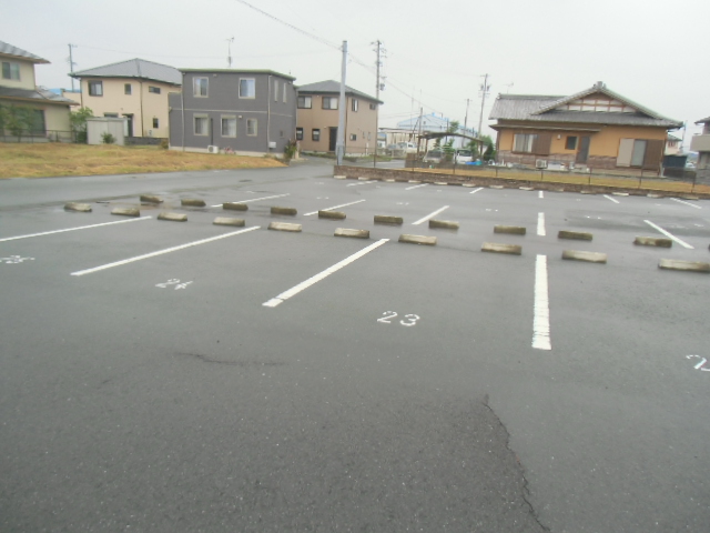 21/25 駐車場