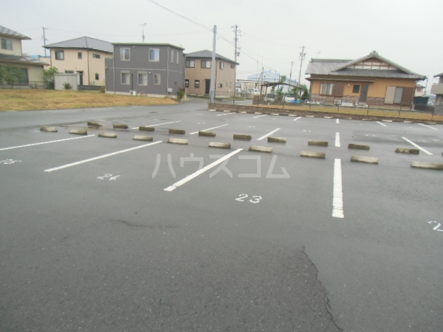19/23 駐車場