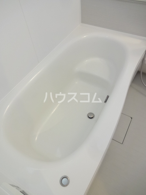 16/30 浴室