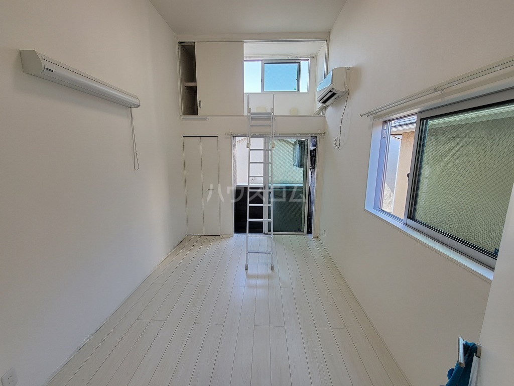 21/30 バルコニー