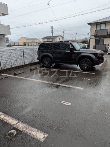 15/15 駐車場