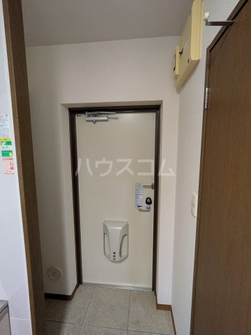 5/15 玄関