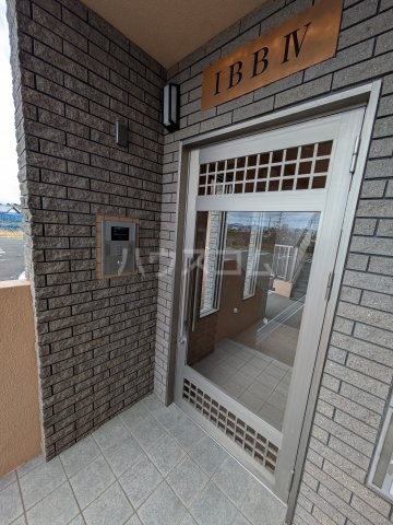 17/19 エントランス