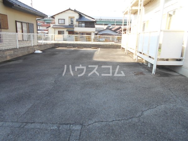 20/30 駐車場