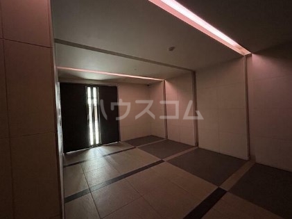 2/2 エントランス