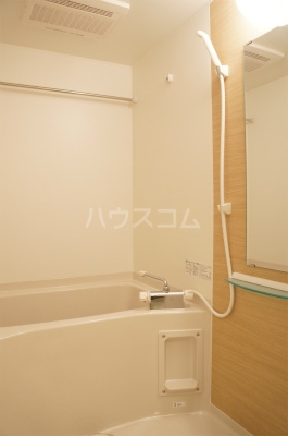 13/30 浴室
