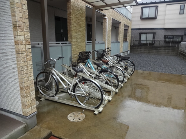 28/30 エントランス