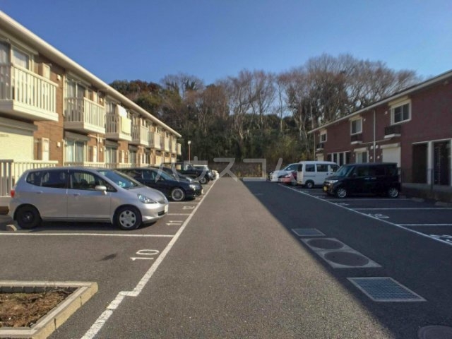 23/30 駐車場