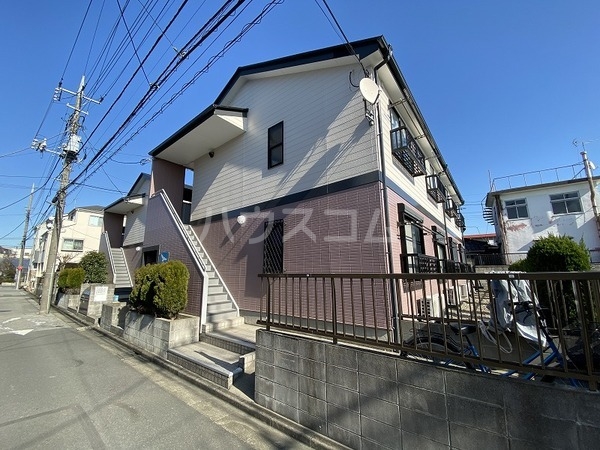 13/16 エントランス