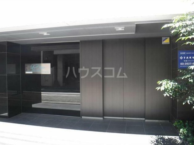 2/4 エントランス