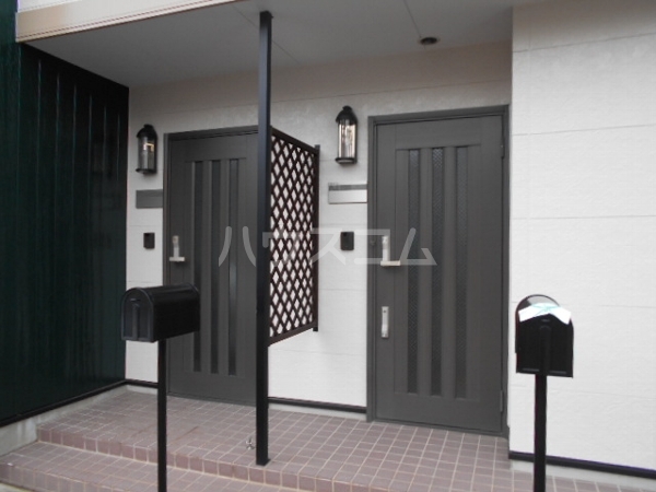 16/25 エントランス