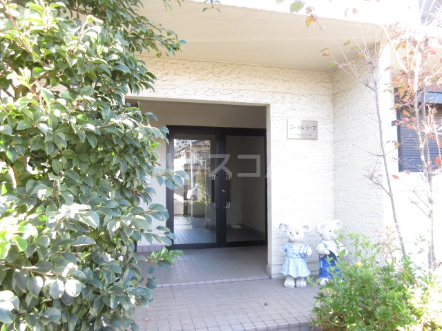 17/26 エントランス