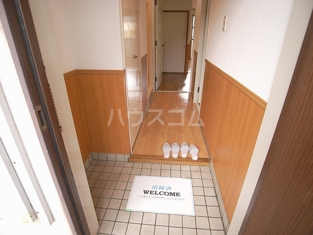 2/4 エントランス