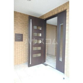 15/19 エントランス