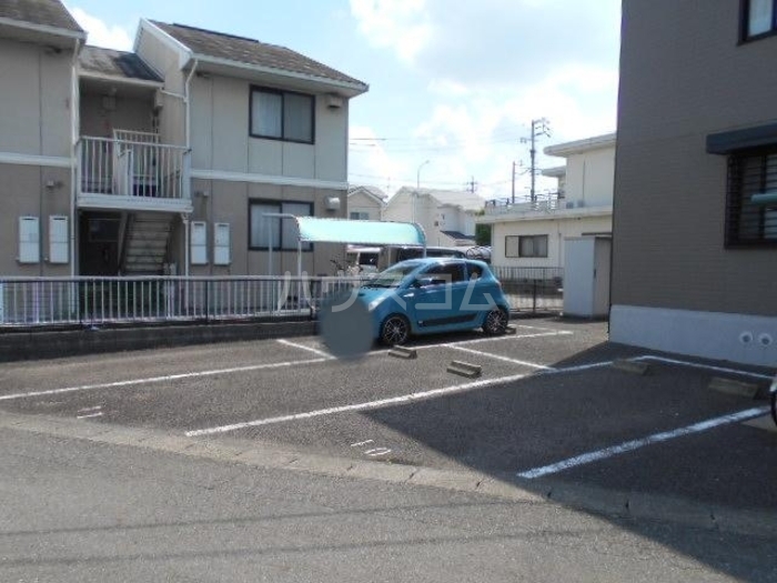17/25 駐車場