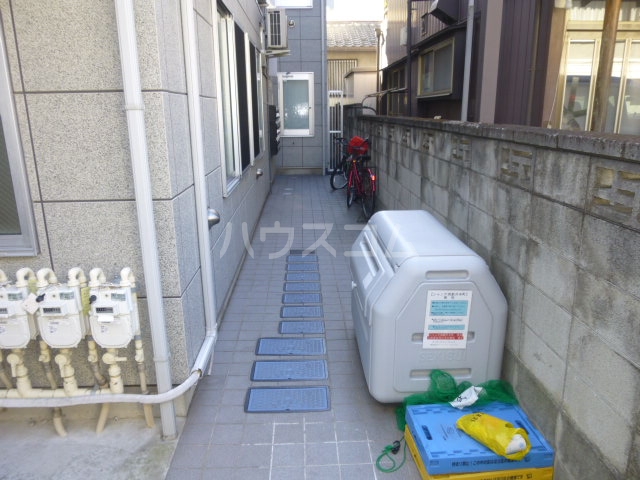 3/4 エントランス