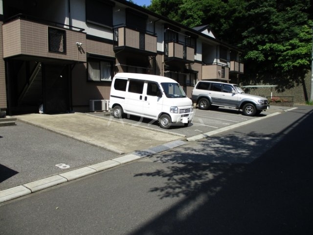 16/19 駐車場